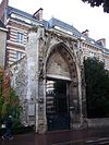 Portail du prieuré Saint-Lô