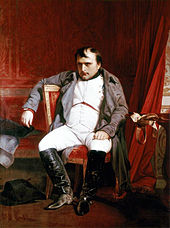 Napoléon de trois-quart  assis sur un fauteuil, le bras accoudé au dossier