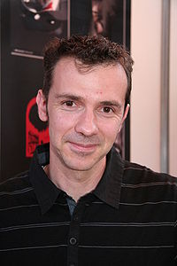 Franck Thilliez au Salon du livre de Paris en mars 2009.