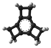 Tricyclobutabenzène