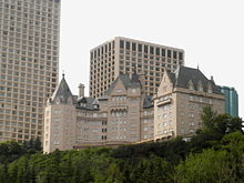 Hotel Macdonald.jpg
