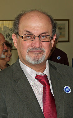 Salman Rushdie lors d'un déjeuner en l'honneur d'Amos Oz à Manhattan, en 2008.
