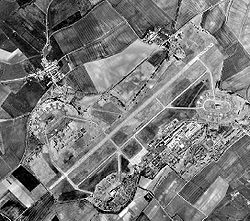 Vue aérienne de la base en 2003