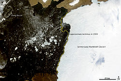 Vue aérienne du front glaciaire