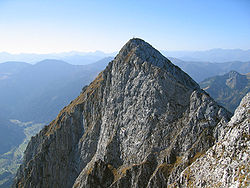 Le sommet principal (sud-ouest) du Lugauer vu depuis le sommet nord-est