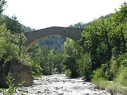 Pont de la reine Jeanne d'Entrepierres
