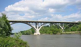 Le pont de Mendota sur le Minnesota.