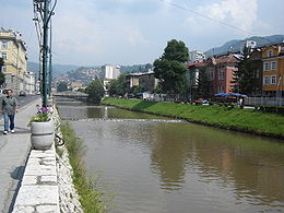 La rivière Miljacka à Sarajevo.