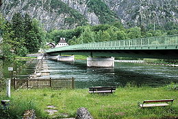 Pont sur la Traun au niveau du lac d'Hallstätter
