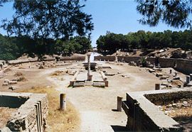 Vue des ruines de l'amphithéâtre