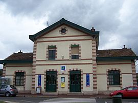 Le bâtiment voyageurs de la gare.