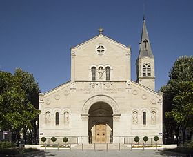 Façade de l'église Saint-Pierre