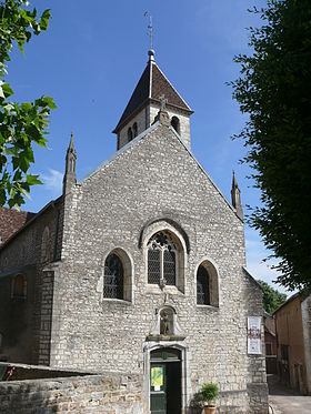 Façade de l'église Saint-Symphorien de Marnay