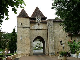 Porte et église de Barbotan