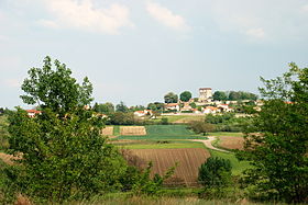 Vue générale du village de Beauregard-l'Évêque.