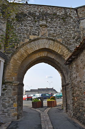 Chemillé - Château (2).jpg