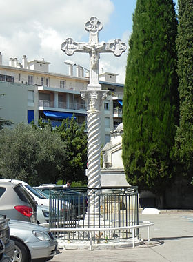 Croix séraphique de Cimiez, Nice, France.jpg