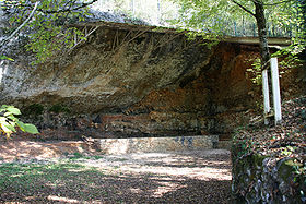 L'abri sous roche de la Ferrassie, site néandertalien il y a environ 35 000 ans