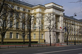Le siège de la Chancellerie, sur l'Avenue Ujazdów, à Varsovie