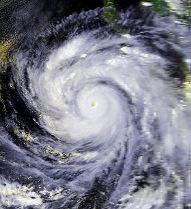 Ouragan Linda de 1997près son maximum d’intensité