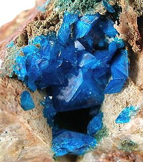 Liroconite  (mine de métal de Wheal Gorland, Redruth, Cornouailles, Angleterre)