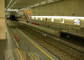 « Plates-formes de la station Boileau, avec le fond et la sortie du tunnel »