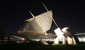 Milwaukee Art Museum at night.jpg