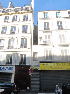 Narrowest house in Paris.jpg
