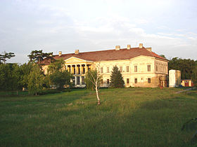 Le château Karačonji (Karácsonyi) à Novo Miloševo