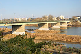 Orléans pont du Maréchal Joffre 3.jpg
