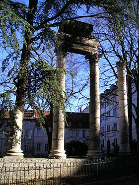 Colonnade du square Castan