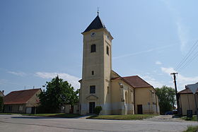 Strachotín church 03.JPG
