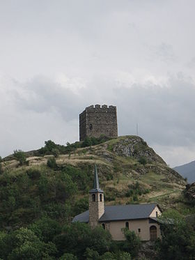 La Tour de Bérold de Saxe. Selon la tradition, Humbert aux Blanches Mains, fondateur de la Maison de Savoie, y mourut en 1048.