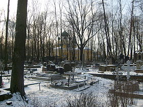 Vue du cimetière Volkovo et de son église Saint-Job