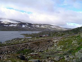 Section abandonnée de la ligne à proximité de Finse, dans le plateau Hardangervidda. Les trains empruntent maintenant un tunnel.