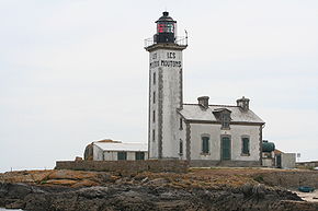 Le phare de l'île aux Moutons, vu de l'Est