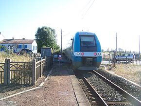 TER Pays de la Loire quittant Olonne-sur-Mer pour les Sables.