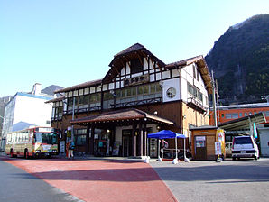 JRE-okutama-station.jpg