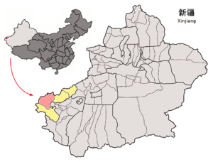 Localisation du xian d'Ulugqat (en rose) dans la préfecture de Kizilsu (en jaune)