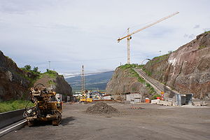 Le chantier de la tranchée couverte au bout du viaduc