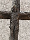 Croix, devant l'église