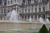 Fontaines de la place de l'Hôtel-de-Ville.jpg