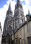 France Bayeux Cathedral facade c.JPG