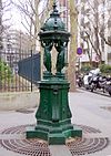 P1010024 Paris V Rue Poliveau fontaine Wallace.JPG