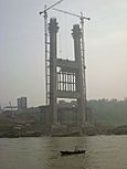 Building bridges, Yuzui Yangtze River Bridge.jpg