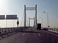 Donghai Bridge - the minor bridge towers.jpg