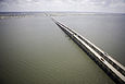 Twin span bridge in New Orleans.jpg