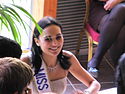 Valérie Bègue signat des autographe à l'hipodrome de pau le 13 janvier 2008 vue 5.JPG