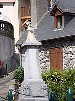 Soulom - monuments aux morts.JPG