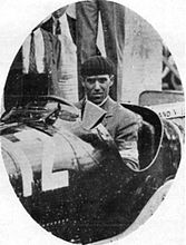 Tazio Nuvolari avant le départ du Grand Prix de Nîmes 1933